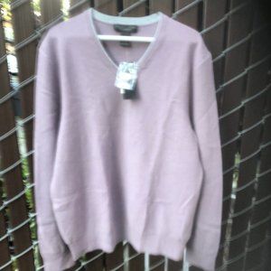 Men's Bloomindales Lavender Sweater, Size is Large